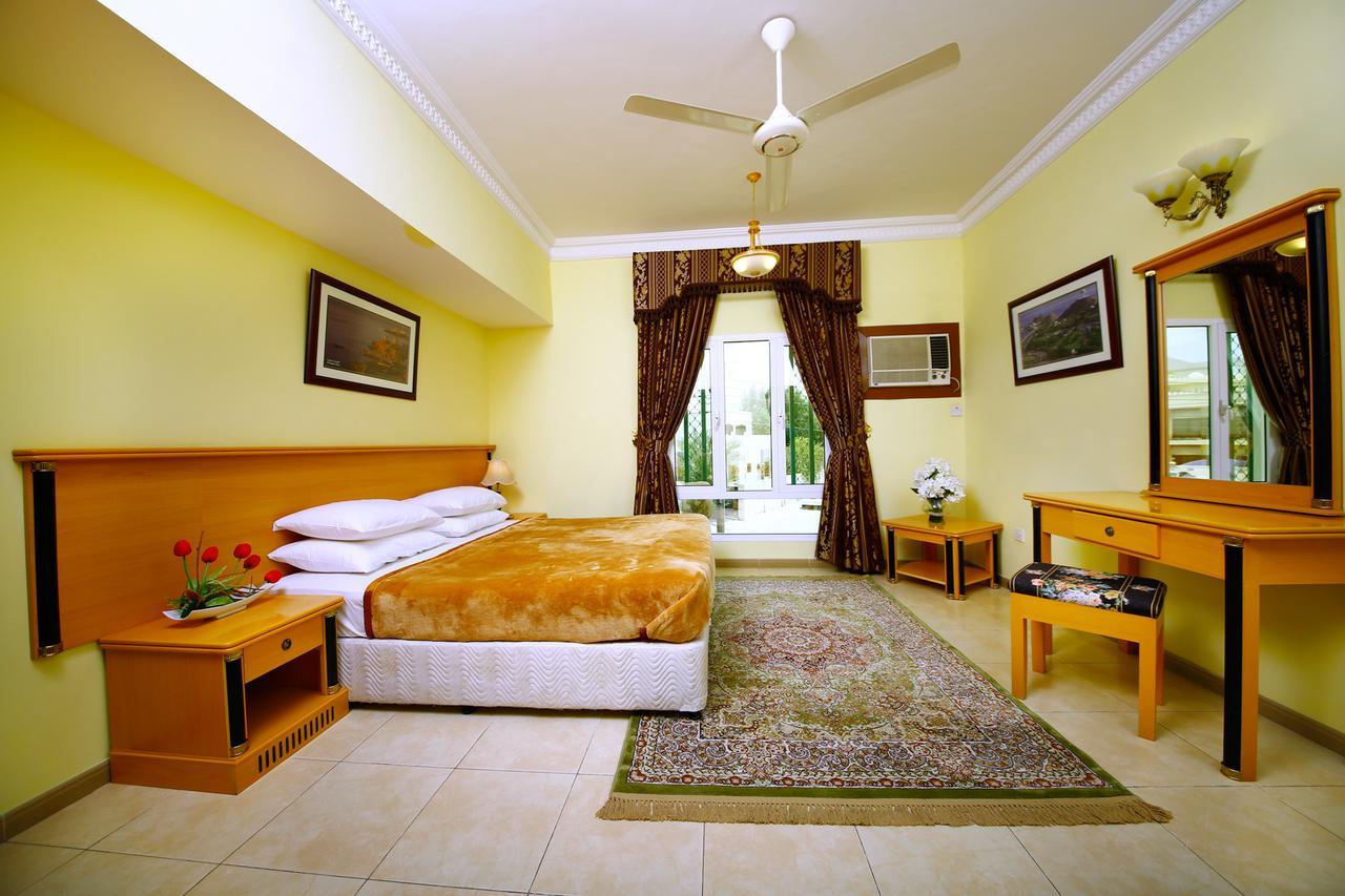 Muscat International Hotel Exterior foto